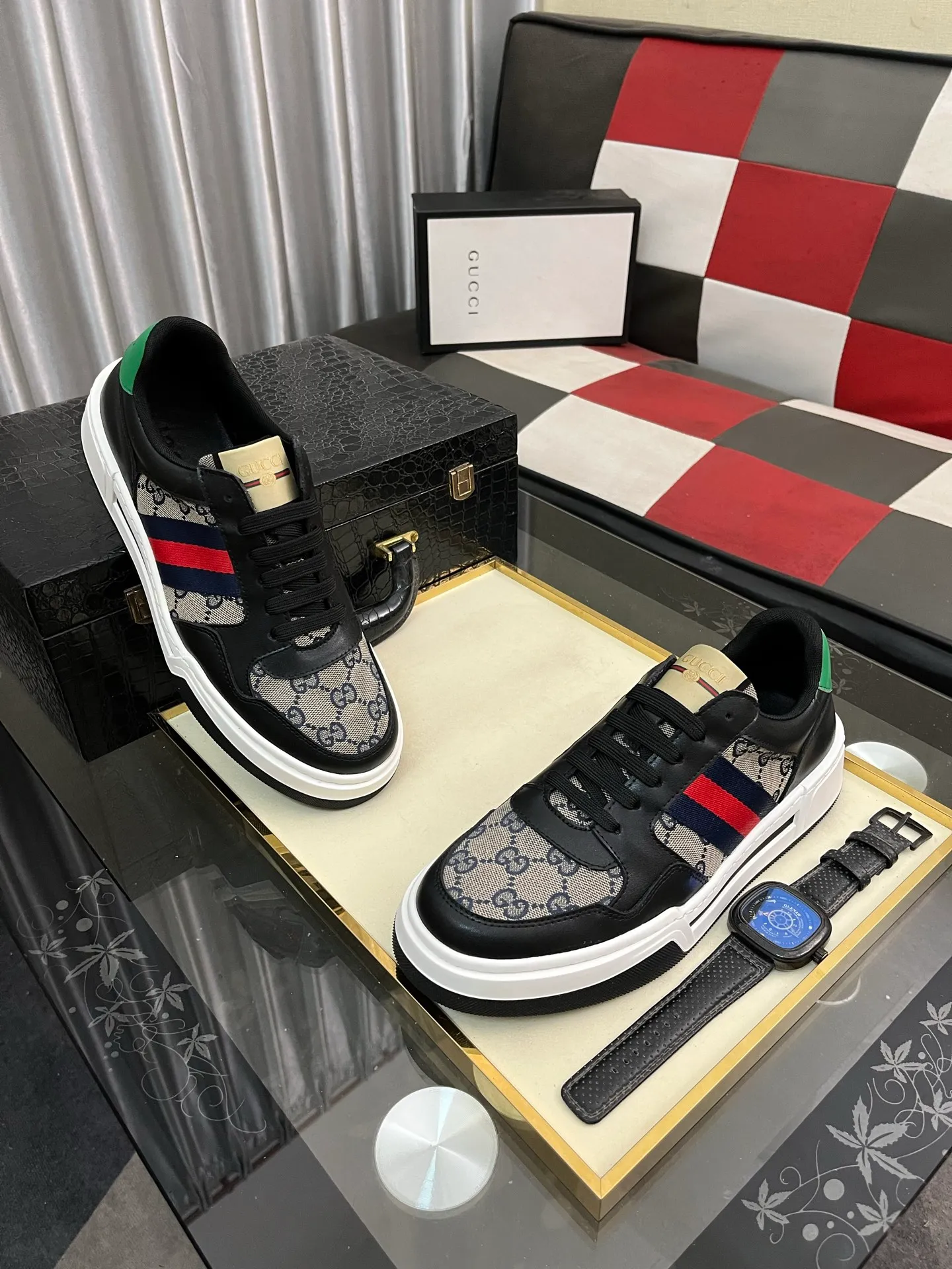 Men's Men's Shoes💰420⌚️⌚️【GUCCI】Gucci men's latest white shoe series casual shoes! The official website is built 1:1. Upper: Made of imported cowhide, with electric embroidery ➕Inner lining: Made of high-quality first-layer pigskin, soft and comfortable. Picky material selection and exquisite workmanship give you the best enjoyment. Size: 38-443️⃣Colors available